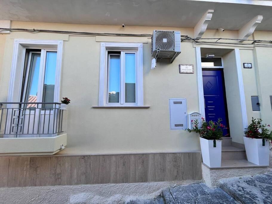 Ferienwohnung Casa 'Da Annunziata' Few Steps From The Sea Pizzo  Exterior foto